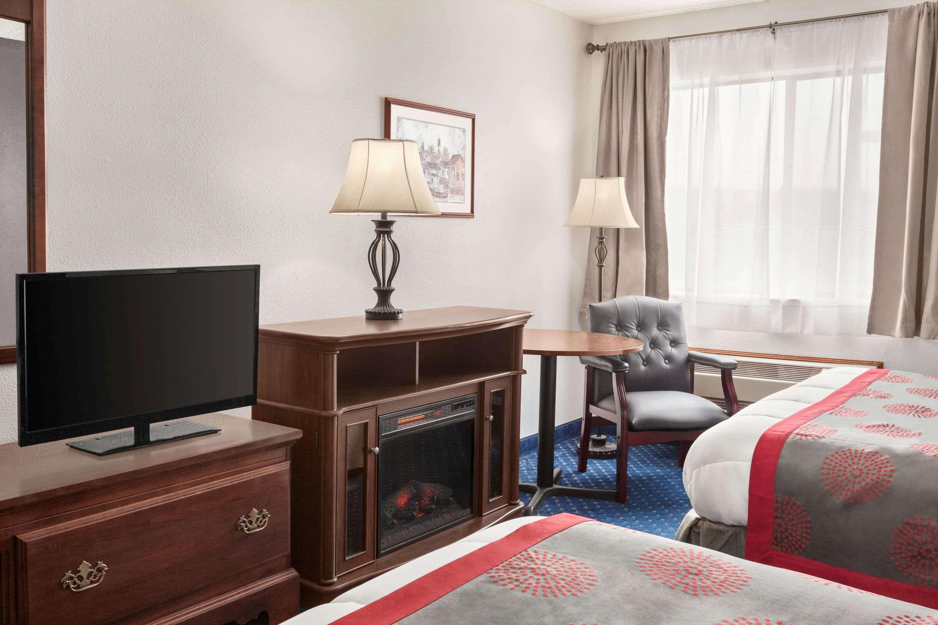 Отель Ramada By Wyndham Арката Экстерьер фото
